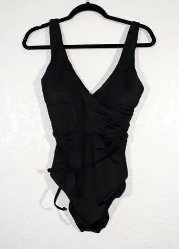 ANDIE NWT  Black The Belmar One Piece Swimsuit Size Medium