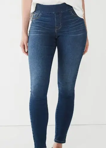 Nine West  pull on skinny jeans size 8