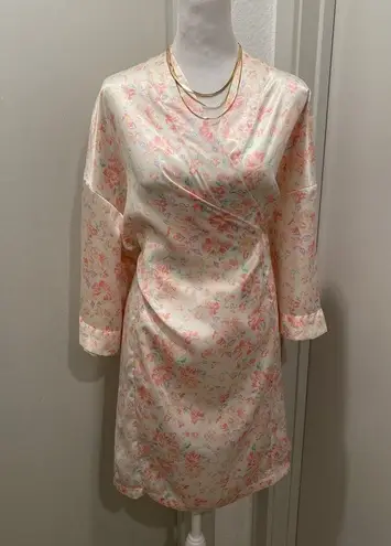 VTG Cream & Light Pink Romantic Floral Print Mid