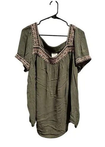 St. John’s Bay Women’s Dark Green Top Size XL