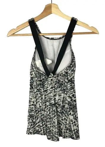 Nike  Black & White Printed High Neck Athletic Tank Top S