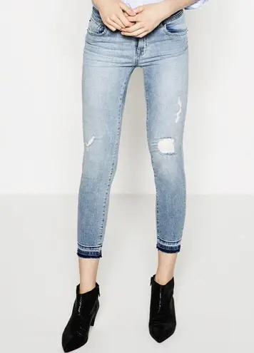 ZARA Light Wash Mid Rise Skinny Jeans - 4