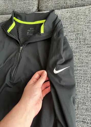 Nike Dri-Fit Quarter-Zip