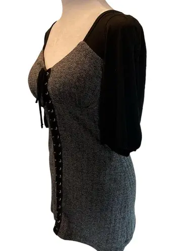 Pretty Good Short Elastic Sleeve Tie Down Front Gray & Black Long Stretchy Top L