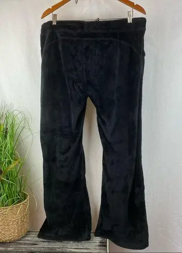 Patagonia  Women’s Black Fuzzy Pants L Large