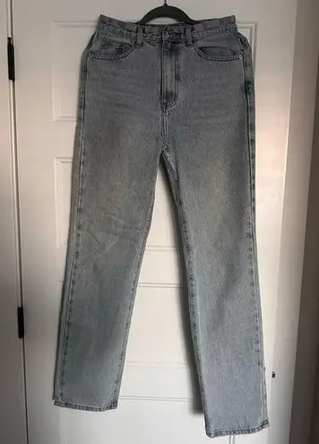 Pretty Little Thing  Light Wash Jeans