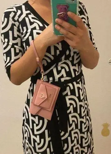 Miu Miu Miu min pink wristlet set