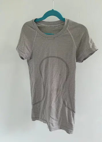 Lululemon Swiftly Tech Top