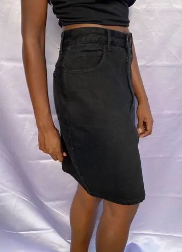 Vtg high waisted black denim skirt size 11