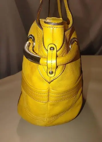 B Makowsky Yellow Leather Tote Bag With Animal Print Lining & Dual Handles Zippe