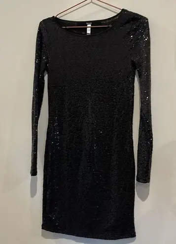 Kensie  Sparkly Black long sleeve Party Dress /Cocktail dress Size small