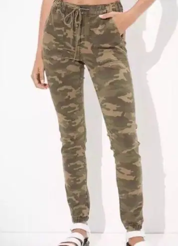 American Eagle  | Next Level Stretch Camo Joggers Size 2 Drawstring Ankle Zippers