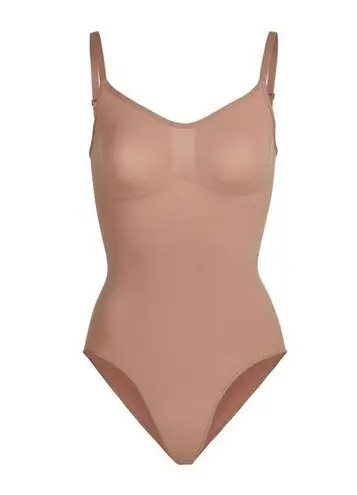 SKIMS Sculpting Bodysuit with Snaps in Sienna Small