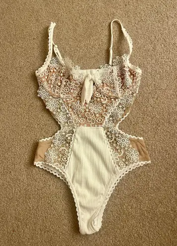 Sky to Moon White Floral Lace Mesh Bodysuit