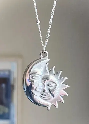 Handmade gold tone stainless steel whimsical vintage boho style sun & moon necklace🌛🌞