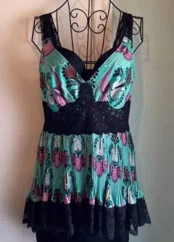 Paco Rabanne light green cami satin with lace details size 6