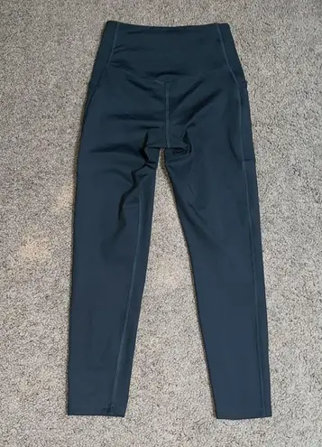 Girlfriend Collective High Waist Compressive Pocket 7/8 Leggings Smoke Gray XS