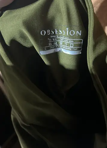 Scrunch Ruched Butt Amplify Obsession original leggings in Olive Womens size Medium Green