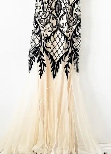 Nina Canacci Beaded Sequin Mermaid Gown Dress in Cream Black Size 8