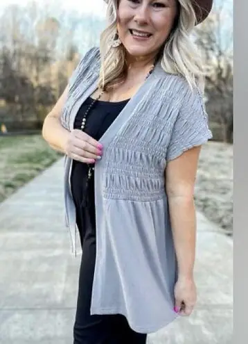 LuLaRoe NWT  Kaylin Short Sleeve Smocked Cardigan Gray Relaxed Fit Size XL