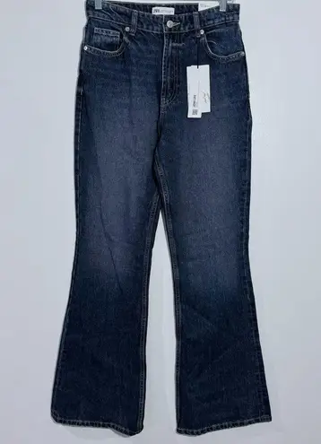 ZARA NWT  High Rise Flare Leg Full Length Jeans Bloggers Favorite‎ Size 4