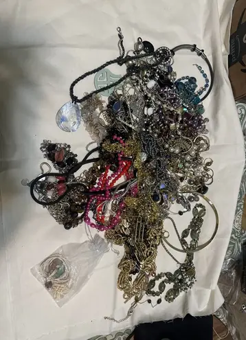 Vintage to now jewelry lot Necklaces