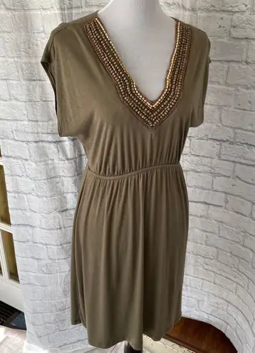 Soprano women M short sleeve beaded v-neck dress w/elastic waist khaki