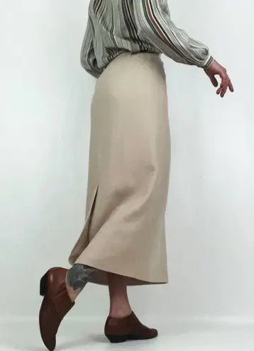 Vintage Deadstock Pure Wool Midi Skirt in Buff | Size M Tan Size M