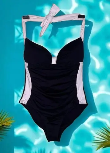 NIP TUCK Swim Women Color Block Black and White One Piece Swimsuit Size 6