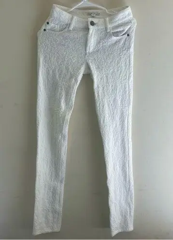 Alice + Olivia  White Brocade Knit Skinny Jeans 25