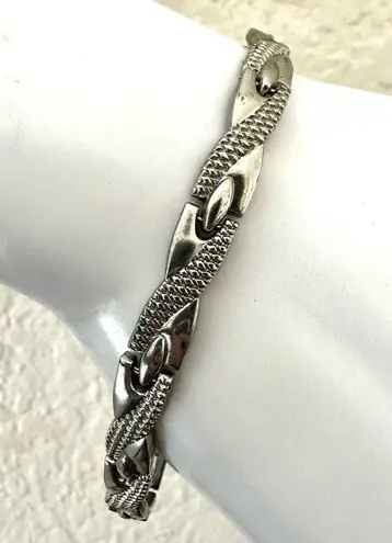Silver tone link bracelet