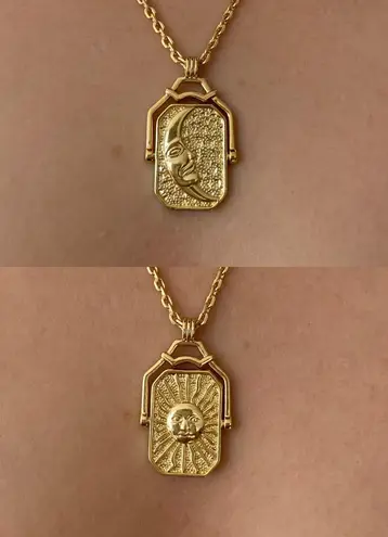 The Moon Gold Tag Necklace And Sun Pendant Necklace