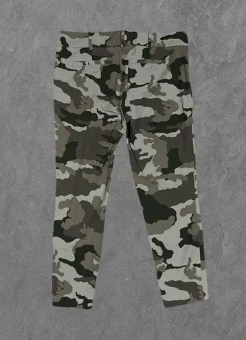 NEW YORK & COMPANY | Mid Rise Camo Ankle Crop Stretch Skinny Pants Size 10 Green