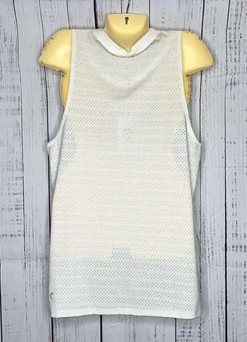 Zyia Active NWT Size XXL White Sleeveless Perforated Chill Tank Top