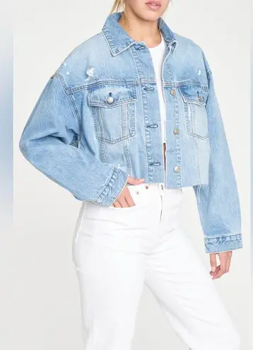 Daze Denim The Main Squeeze Crop Jacket in Throwdown Distressed Large