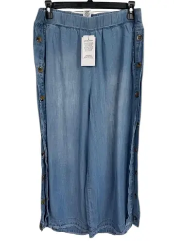 FOR THE REPUBLIC Chambray Size M Wide Leg Side Button Frayed Hem Ankle