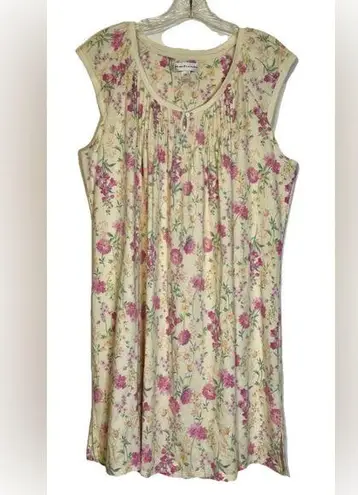 Miss Elaine Nightgown Women’s Medium Light Yellow / Pink Wildflowers Soft Floral
