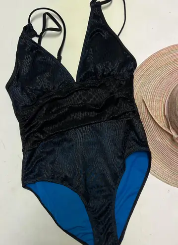 Chic Double Straps One