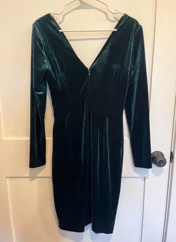 Eliza J Surplice V-Neck Long Sleeve Velvet Ruched Sheath Dress (size 6)