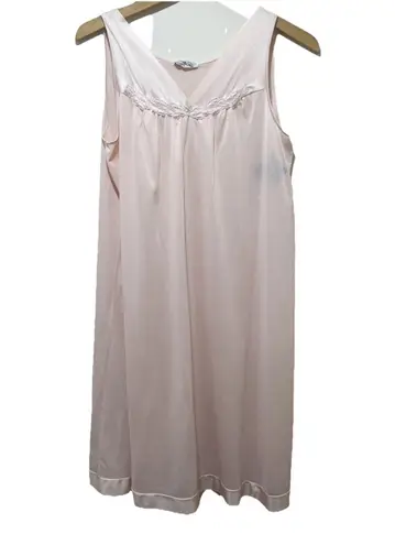 Vanity Fair Nightgown - M Pink Vintage V Neck Sleeveless Lingerie USA Made