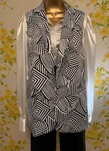 OVI New sleeveless open front vest size L