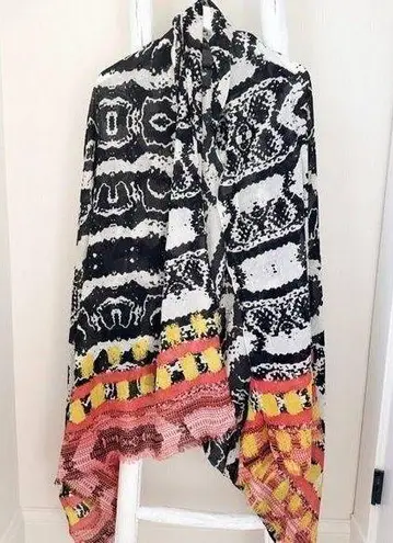 Sandy and Sid Lightweight Patterned Wrap Coverup One Size Fits All Black