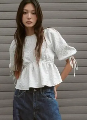 ZARA NWT  OPEN BACK JACQUARD BALOON SLEEVE TOP thumbnail 1