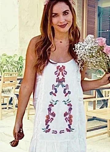 White Crochet Embroidered Front Lace Up Back Dress Size undefined