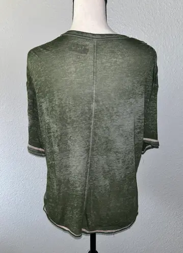 Star Wars Baby Yoda Mandalorian Naps and Snacks Graphic Short Sleeve Tee Size L