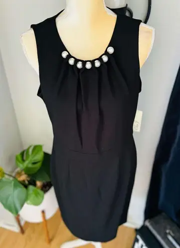 Eliza J Faux Pearl Sleeveless Shift Dress Classic Little Black Dress Size 12 NWT