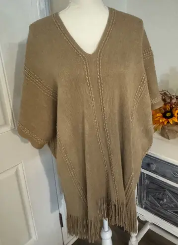 Charlie Paige Tan Sweater Poncho – One Size