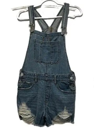 Women's Medium Distressed Overall Bib Shorts NWT Light Denim​ Blue Size undefined