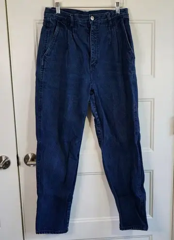 Bill Blass  Vintage High Waist Tapered Leg Pleated front Mom Denim Jeans Size 14