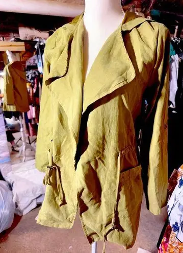 Milk & honey army green velvet jacket lightweight adjustable waist & sleeves NWT